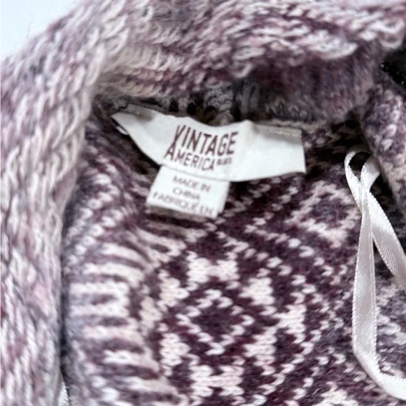 Vintage America Burgundy & Cream Patterned Cardigan – Size Small - Picture 3 of 6